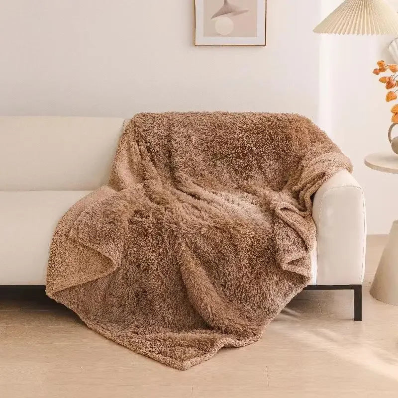 SnugNest™ Luxe Couple Blanket