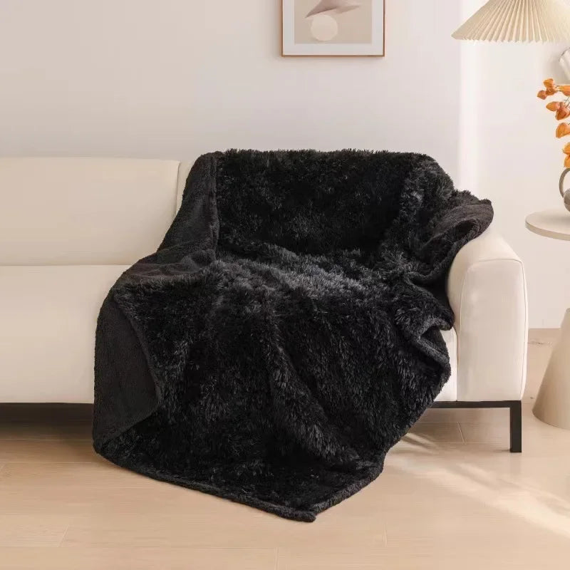 SnugNest™ Luxe Couple Blanket